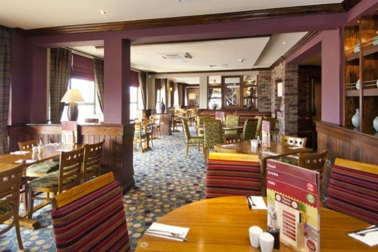 Premier Inn High Wycombe/Beaconsfield Exterior foto