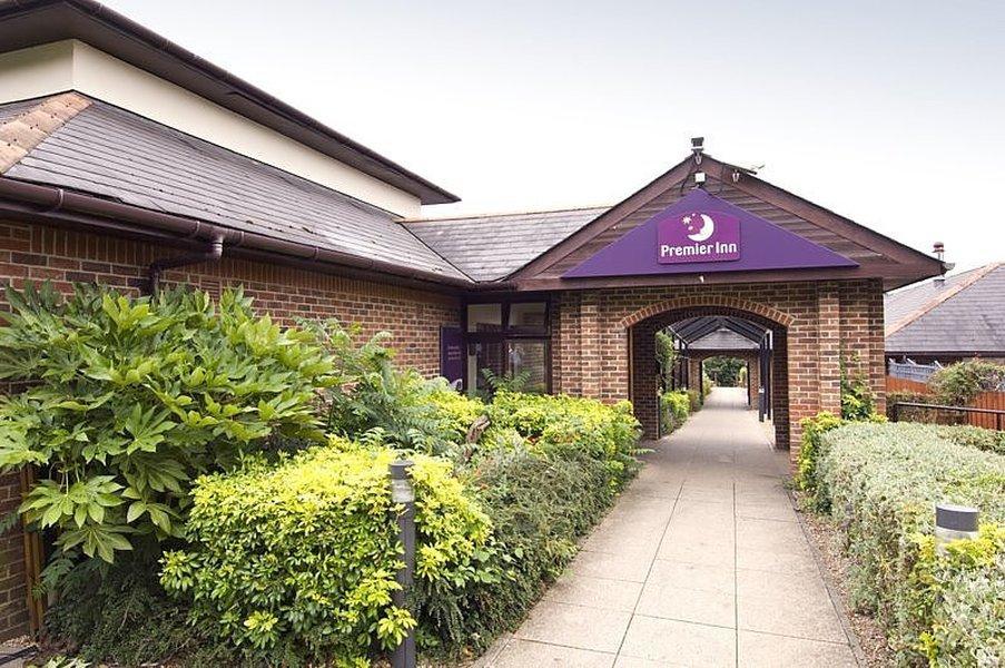 Premier Inn High Wycombe/Beaconsfield Exterior foto